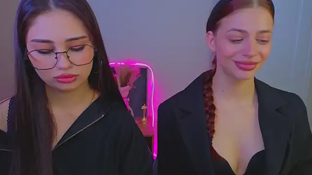 Sofia Plump online show from June 30, 2026, 10:38 am