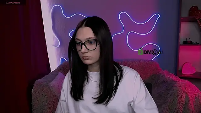 elani grey online show from March 2, 2026, 11:39 am