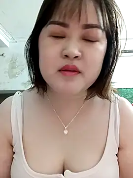 Kee-kimlee online show from March 28, 2026, 2:33 am