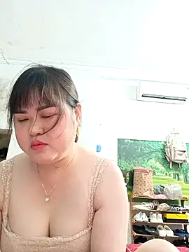Kee-kimlee online show from April 26, 2026, 1:47 am