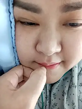 Kee-kimlee online show from May 8, 2026, 11:54 pm