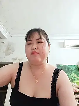 Snapshot of Kee-kimlee chatting on July 1, 2026, 8:05 am Kee-kimlee online show from July 1, 2026, 8:05 am