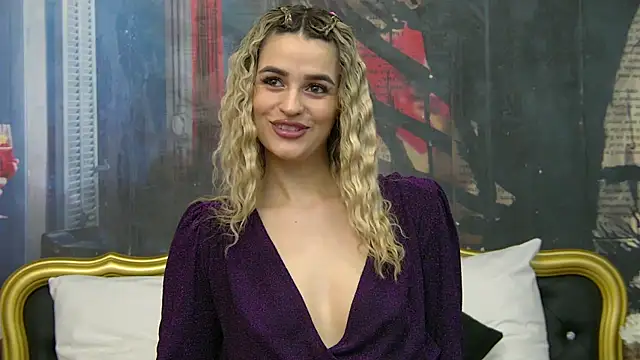 SelenaRuss online show from February 21, 2026, 3:13 pm