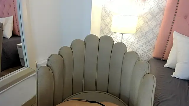 Snapshot of keiira_foxxx chatting on March 23, 2026, 12:03 am keiira foxxx online show from March 23, 2026, 12:03 am