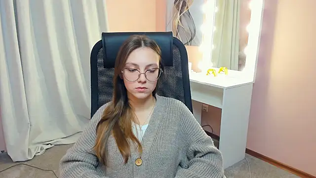 EvonHowell online show from February 10, 2026, 1:15 pm