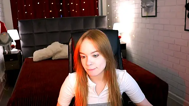 AmyNox online show from May 13, 2026, 5:05 am