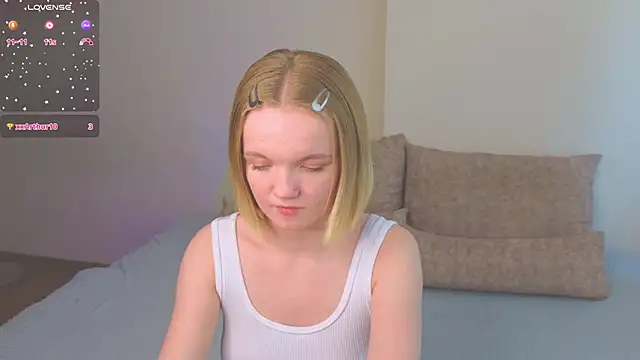 Snapshot of StellaBunny chatting on March 15, 2026, 12:22 pm StellaBunny online show from March 15, 2026, 12:22 pm