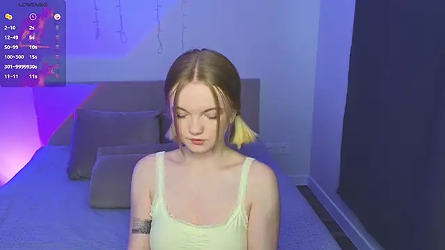 StellaBunny online show from April 28, 2026, 4:06 am