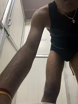 Snapshot of Dazzling_dude chatting on February 17, 2026, 6:14 pm Dazzling dude online show from February 17, 2026, 6:14 pm