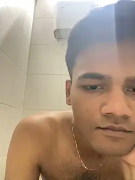 Snapshot of Dazzling_dude chatting on February 23, 2026, 6:16 pm Dazzling dude online show from February 23, 2026, 6:16 pm