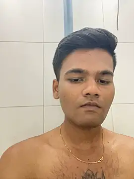 Snapshot of Dazzling_dude chatting on March 17, 2026, 6:44 pm Dazzling dude online show from March 17, 2026, 6:44 pm