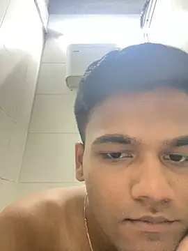 Snapshot of Dazzling_dude chatting on March 26, 2026, 8:58 pm Dazzling dude online show from March 26, 2026, 8:58 pm