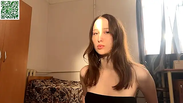 VickieKush online show from May 9, 2026, 3:06 pm