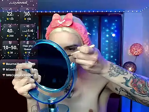 Snapshot of DanniHotBoy02 chatting on March 13, 2026, 11:22 pm DanniHotBoy02 online show from March 13, 2026, 11:22 pm