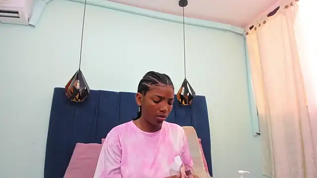 Sexy ebony 1 online show from June 16, 2026, 11:46 am