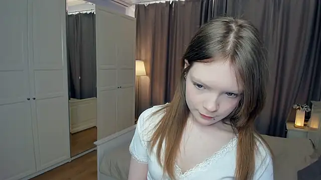 LavenderMitten online show from March 19, 2026, 10:52 am