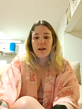 Snapshot of Dulcexpecado chatting on March 26, 2026, 9:53 pm Dulcexpecado online show from March 26, 2026, 9:53 pm