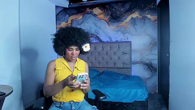 Snapshot of CataleyaMoon_ chatting on March 16, 2026, 8:24 pm CataleyaMoon online show from March 16, 2026, 8:24 pm