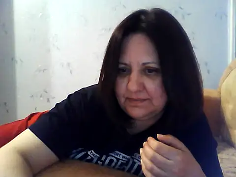 LockyCharm111 online show from May 8, 2026, 9:31 pm