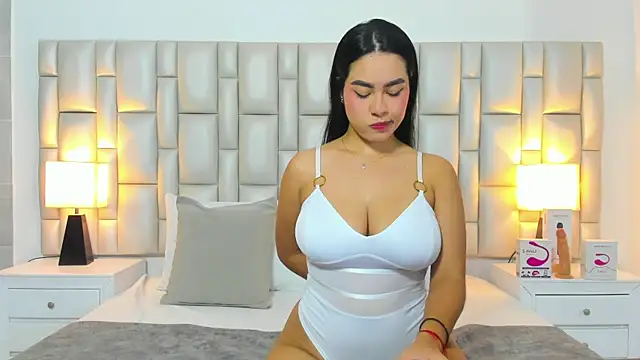 Snapshot of paola_katy_dicks chatting on June 24, 2026, 7:57 pm paola katy dicks online show from June 24, 2026, 7:57 pm