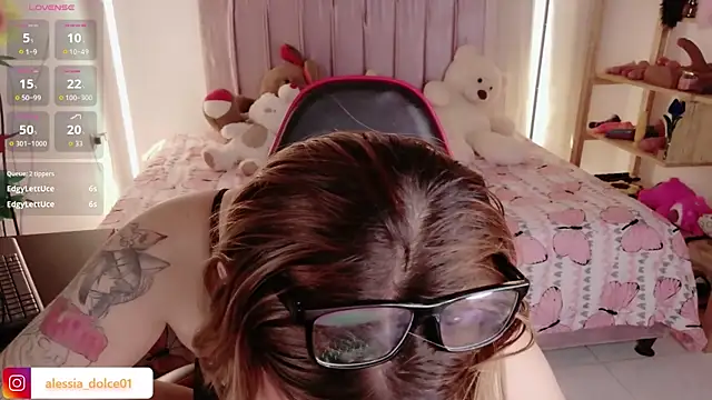 Snapshot of alessia_dolce chatting on March 30, 2026, 4:24 am alessia dolce online show from March 30, 2026, 4:24 am