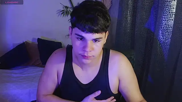 eithan jonnes online show from February 21, 2026, 8:43 pm