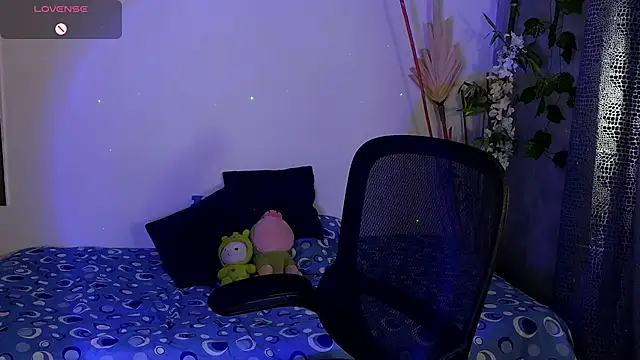 eithan jonnes online show from March 10, 2026, 7:52 pm