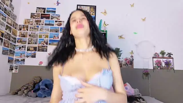 catalina santana4 online show from May 24, 2026, 5:01 am