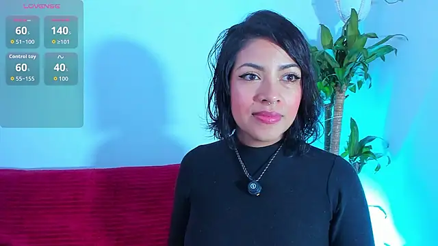 Snapshot of sara-jules chatting on March 4, 2026, 11:38 am sara-jules online show from March 4, 2026, 11:38 am