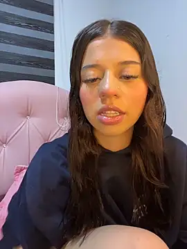 Snapshot of Deva_00 chatting on March 18, 2026, 12:58 am Deva 00 online show from March 18, 2026, 12:58 am