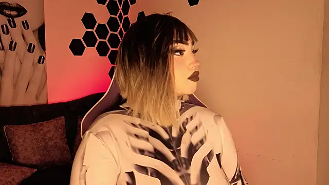 meowboo online show from February 12, 2026, 1:44 am