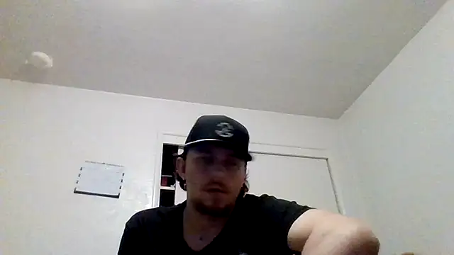 Tallhungandcloudy online show from February 11, 2026, 4:28 am