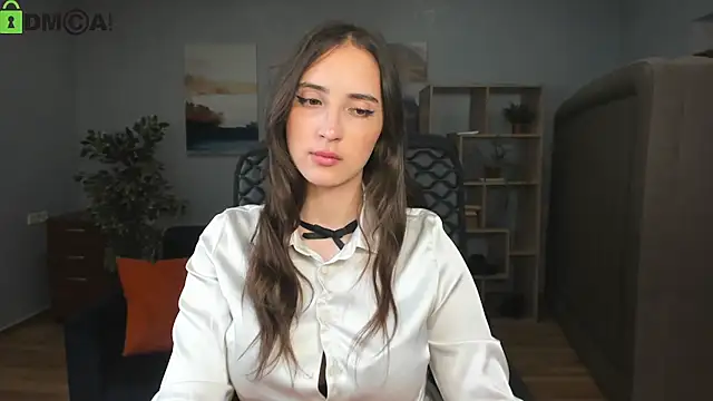 Effy Royse online show from June 16, 2026, 5:37 pm