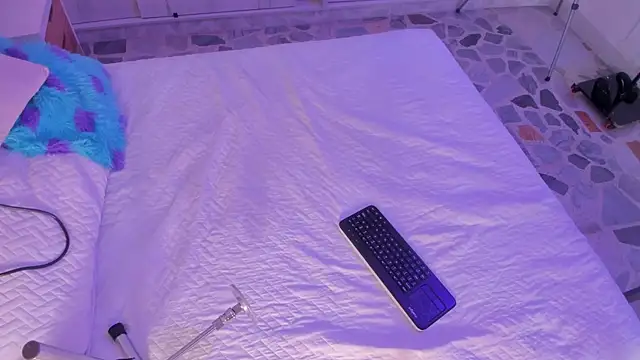 Bunny Blush1 online show from March 26, 2026, 7:08 pm