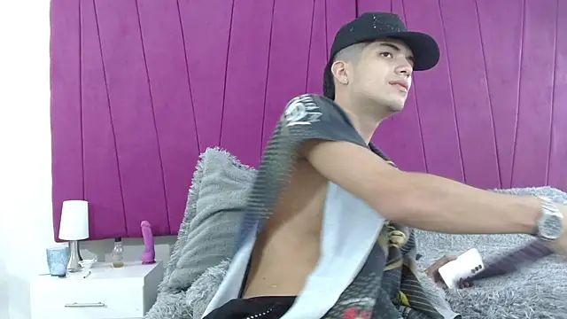 valery slim18 online show from May 10, 2026, 8:58 pm