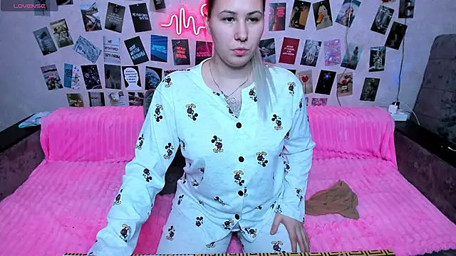 x Ulya1cutex online show from March 2, 2026, 3:52 am