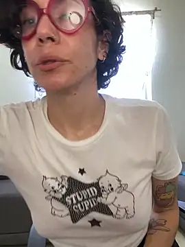 Snapshot of JeanneDuval8888 chatting on March 4, 2026, 9:10 pm JeanneDuval8888 online show from March 4, 2026, 9:10 pm