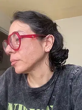 Snapshot of JeanneDuval8888 chatting on May 16, 2026, 9:57 pm JeanneDuval8888 online show from May 16, 2026, 9:57 pm