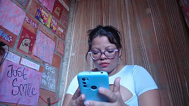 Snapshot of vanuslovelatina chatting on March 20, 2026, 6:02 pm vanuslovelatina online show from March 20, 2026, 6:02 pm