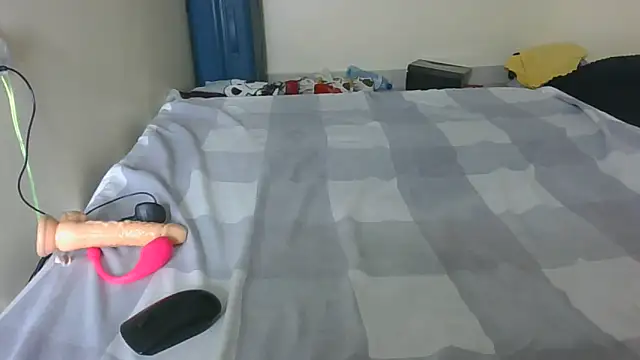 Snapshot of andile1523 chatting on March 24, 2026, 1:32 am andile1523 online show from March 24, 2026, 1:32 am