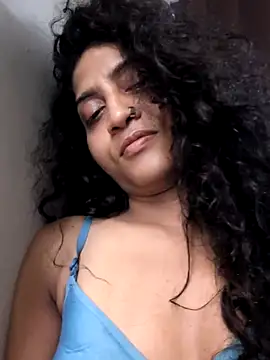 Snapshot of sexysilmy chatting on May 3, 2026, 7:14 am sexysilmy online show from May 3, 2026, 7:14 am