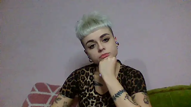 AlisaDear257 online show from February 12, 2026, 7:42 pm