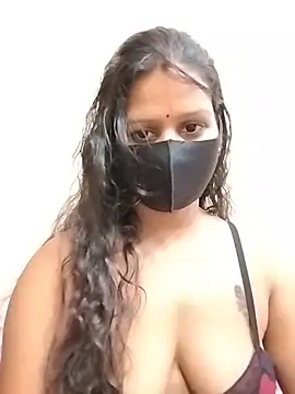 ankita077 online show from April 27, 2026, 1:31 pm