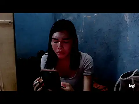 catherinafoxx online show from February 10, 2026, 1:59 pm