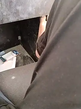 hardi9051 online show from February 11, 2026, 7:46 am