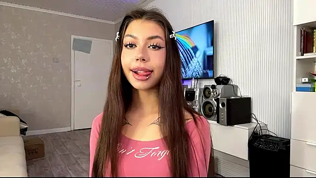 You Club Winx online show from March 13, 2026, 11:17 am