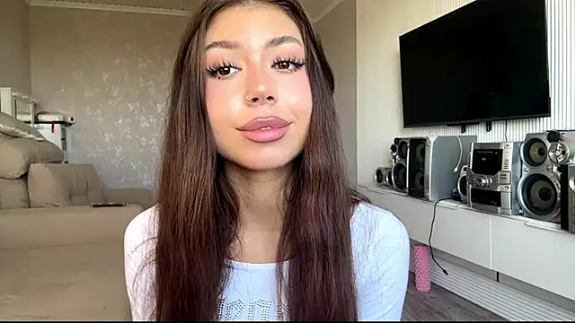 Snapshot of You_Club_Winx chatting on May 16, 2026, 7:27 am You Club Winx online show from May 16, 2026, 7:27 am