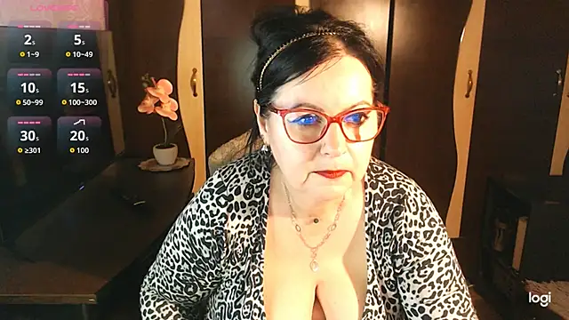 exiMIlf online show from April 28, 2026, 4:23 pm