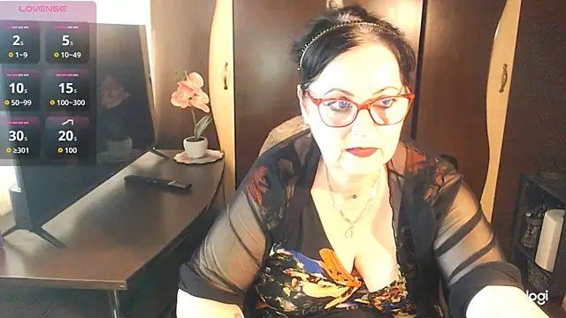 exiMIlf online show from June 20, 2026, 11:13 am