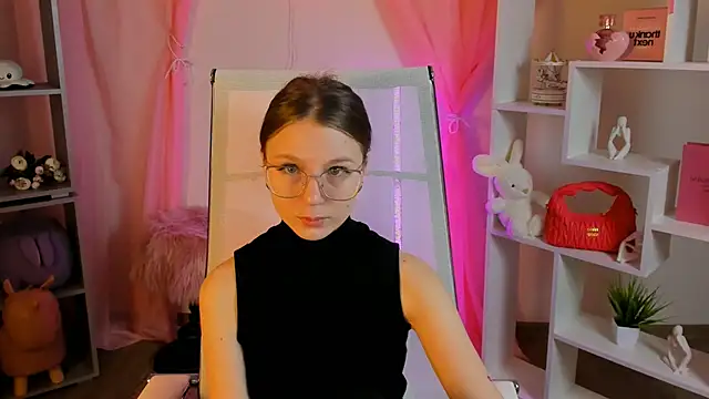 ElliFrankenweenie online show from February 22, 2026, 9:19 am